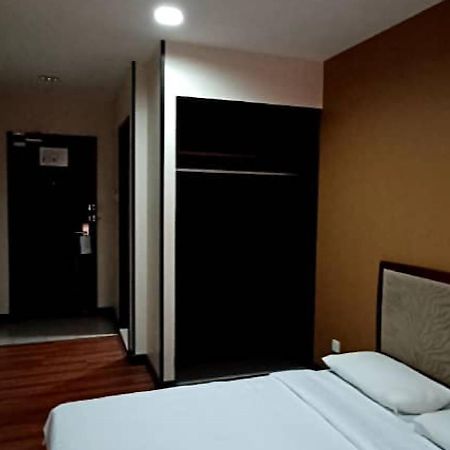 Hotel Sadong88 Kota Kinabalu Ngoại thất bức ảnh