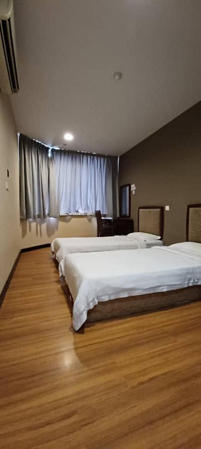 Hotel Sadong88 Kota Kinabalu Ngoại thất bức ảnh