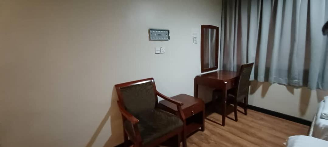 Hotel Sadong88 Kota Kinabalu Ngoại thất bức ảnh