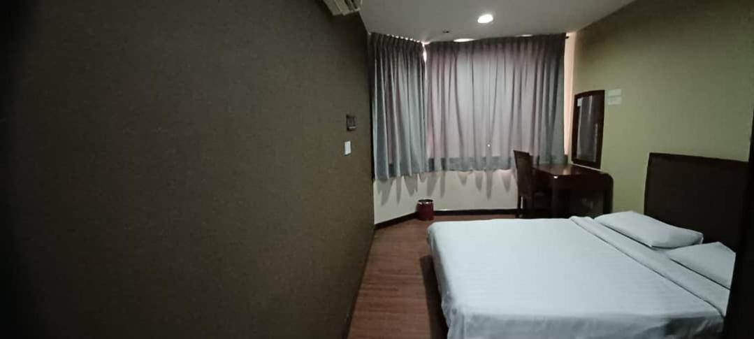 Hotel Sadong88 Kota Kinabalu Ngoại thất bức ảnh
