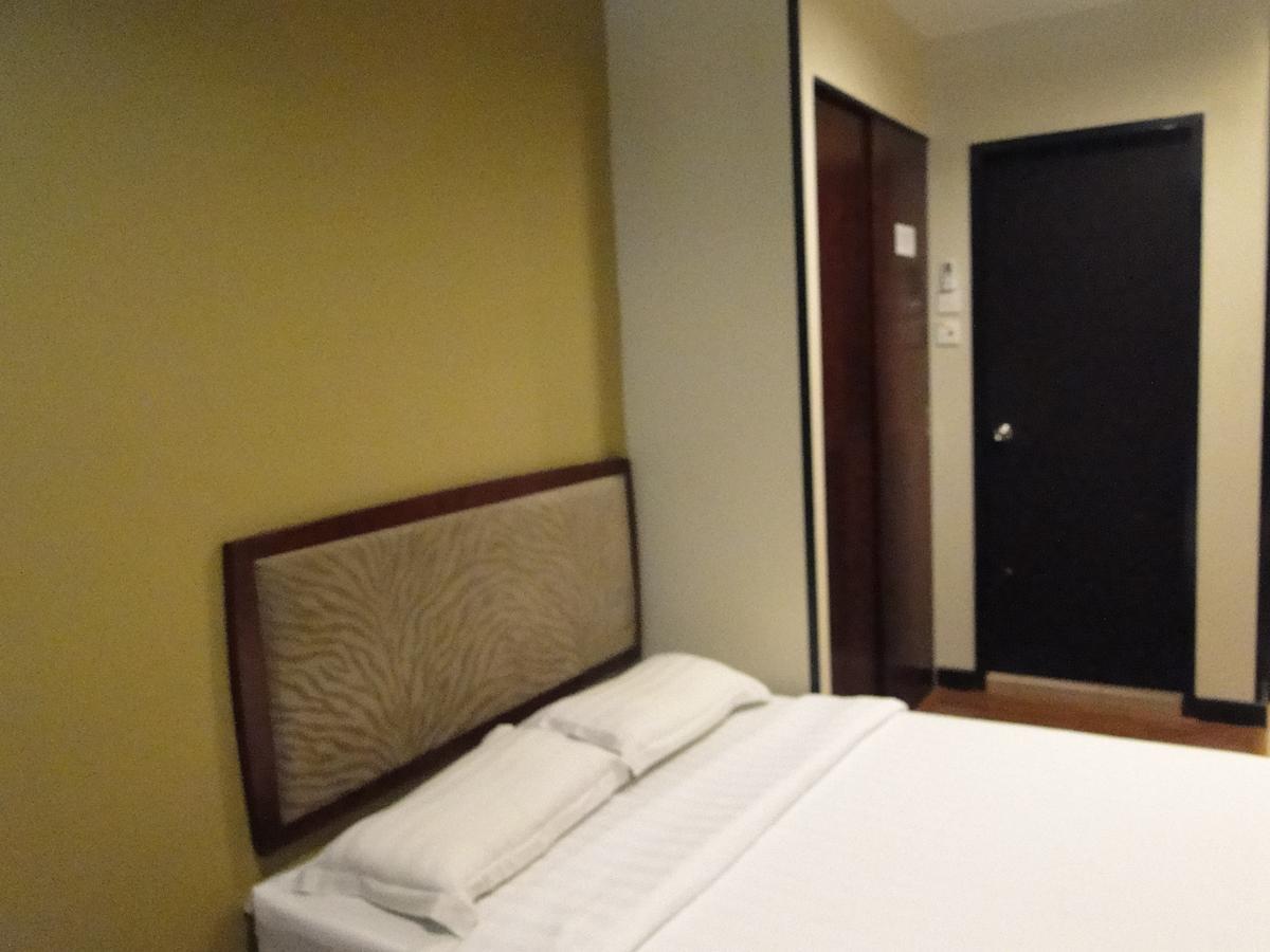 Hotel Sadong88 Kota Kinabalu Ngoại thất bức ảnh