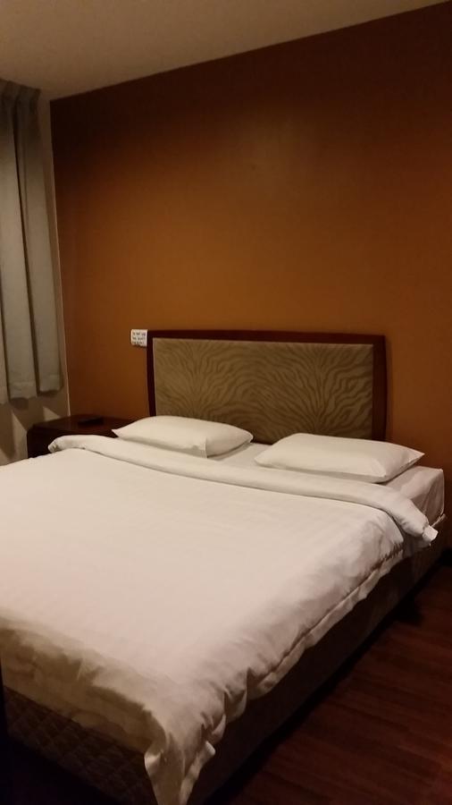 Hotel Sadong88 Kota Kinabalu Ngoại thất bức ảnh