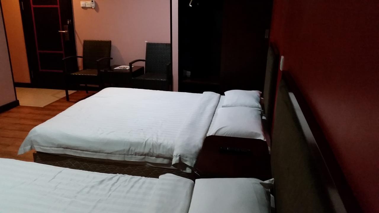 Hotel Sadong88 Kota Kinabalu Ngoại thất bức ảnh